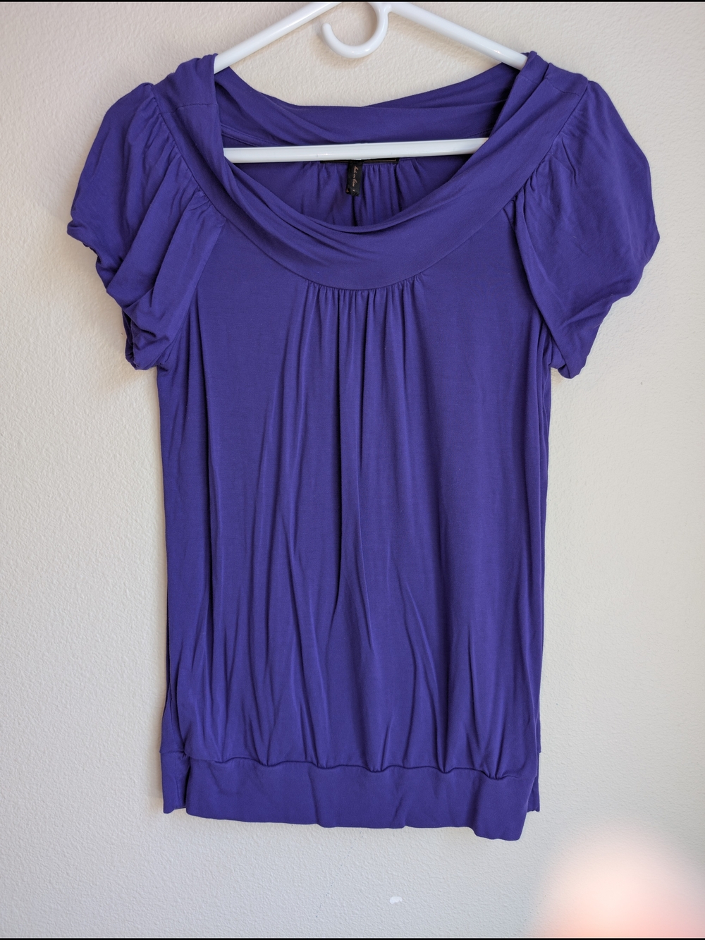 BCBGMaxAzria Purple Short Sleeve Scoop Neck Top Women's Size S